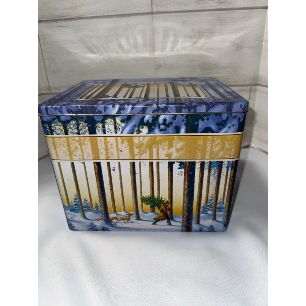 Henry Lambertz Designer Cookie Tin‎ Winter Snow Scene Vintage Cutting The Tree